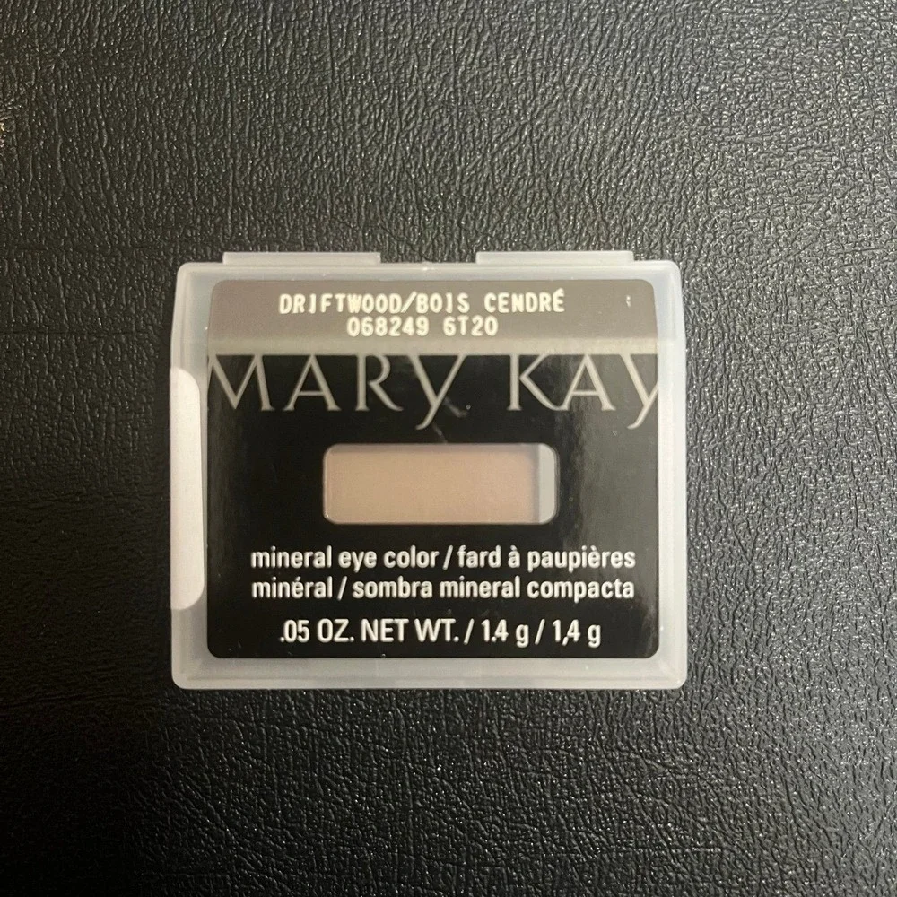 New Mary Kay Mineral Eye Color Shadow - Driftwood